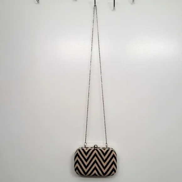 Ann Taylor Chevron Style Print Black & Tan Clutch - Picture 7 of 8